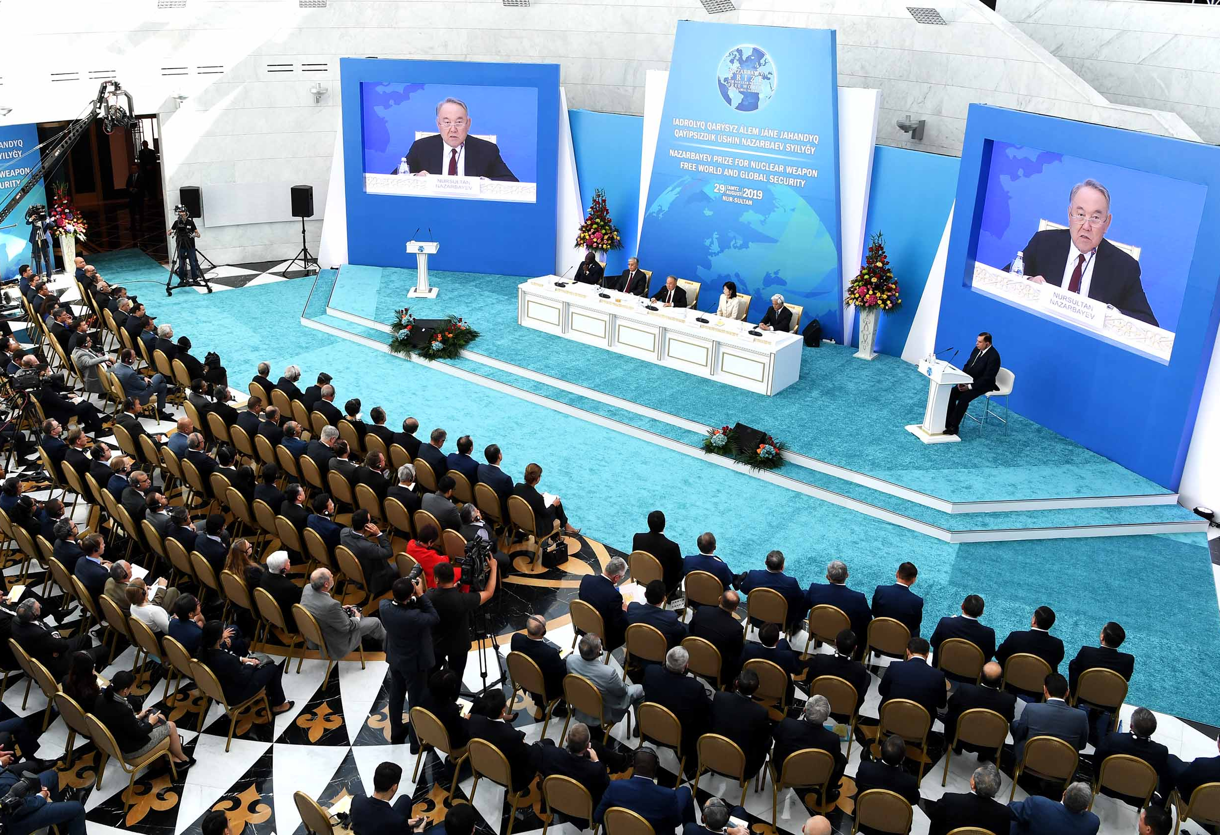 Рк международная организация. ООН В Казахстане. Казахстан политика. Выступление Назарбаева. Назарбаев мир.